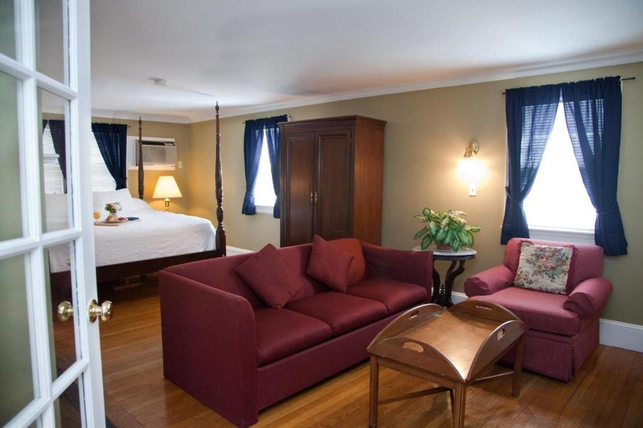 Concord'S Colonial Inn Dış mekan fotoğraf